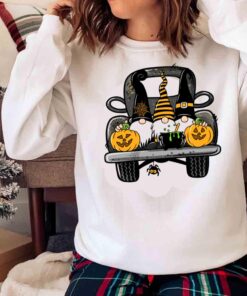 Halloween Truck Gnomes Pumpkins shirt Sweater shirt