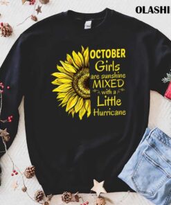 Queeen was born in October Funny Sunflower Birthday trending shirt
